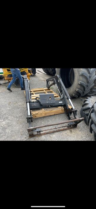 Tur ładowacz czolowy stoll F36, F30