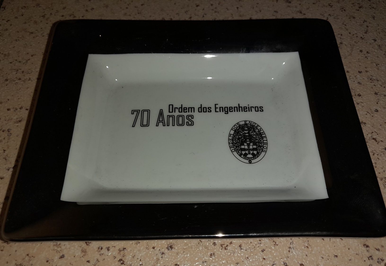 Cinzeiro da ordem dos Engenheiros