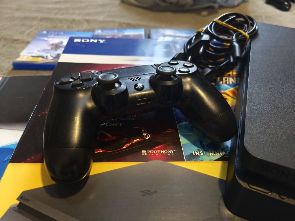 Ps 4 slim 1tb гарний стан + допи