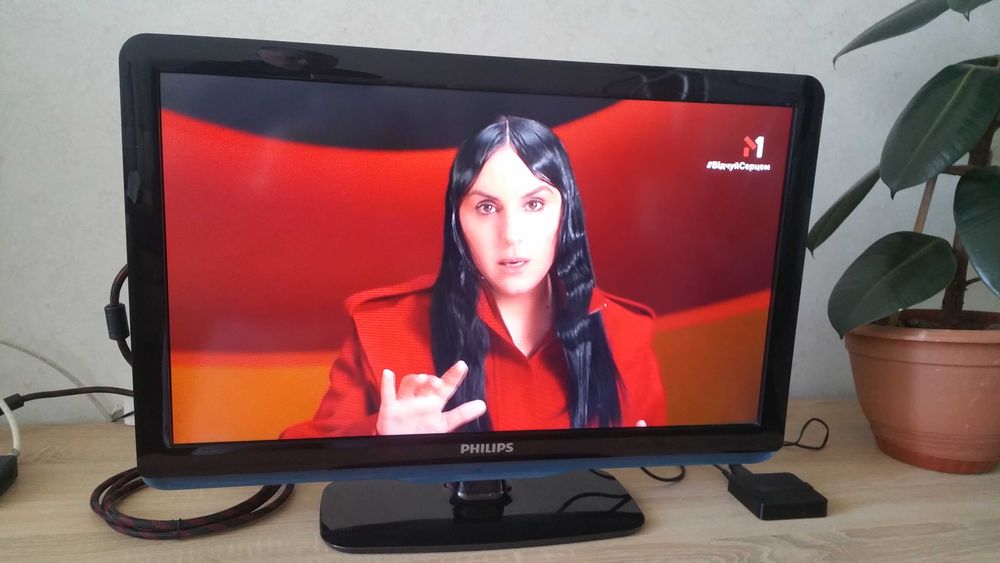 HD телевизор Philips 26" диагональ