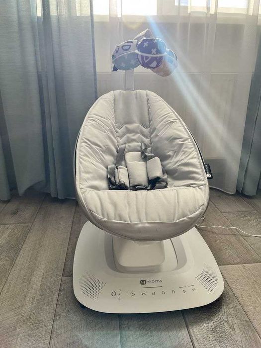 Заколисуючий центр 4moms mamaRoo 5.0 качели мамару укачивающий шезлонг