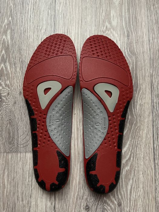 Велотуфлі / веловзуття SCOTT TRI PRO чорно-червоного кольору