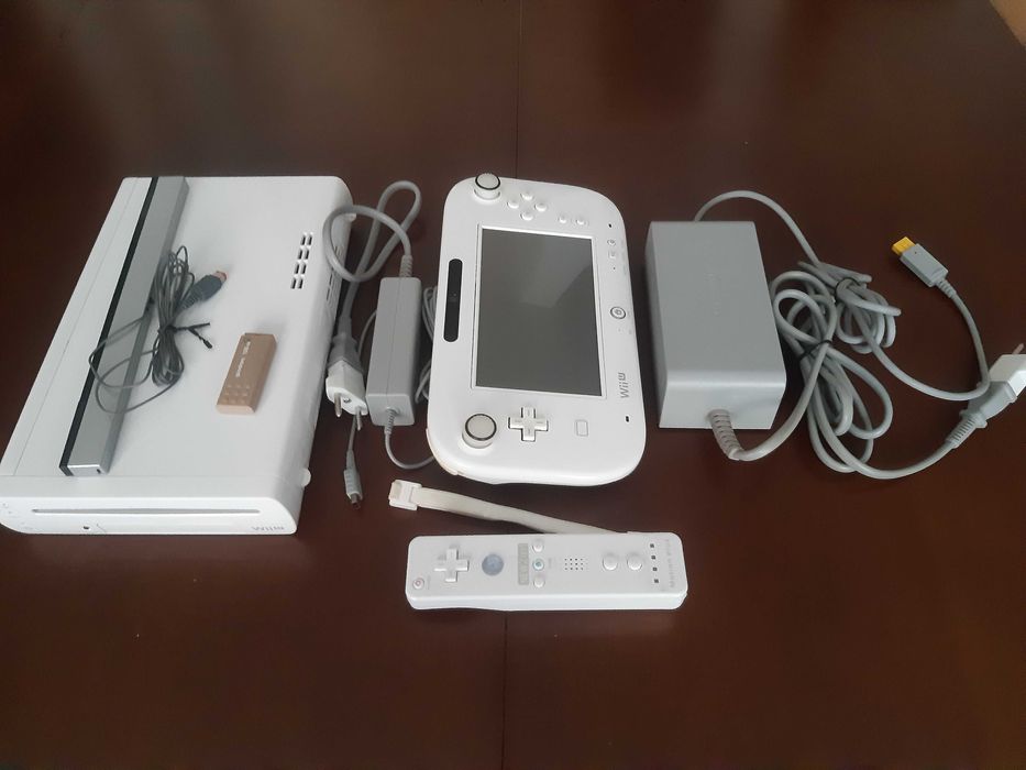 Sprzedam używaną konsolę WiiU białą 32GB (wersja japońska).