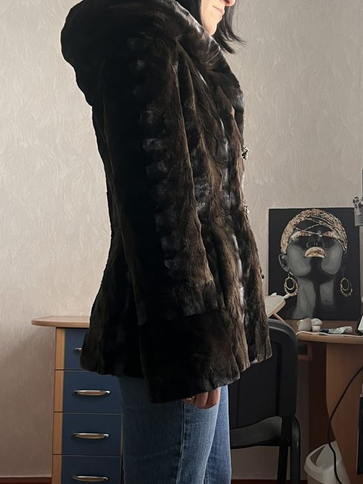 Шуба  з  шматків норки.