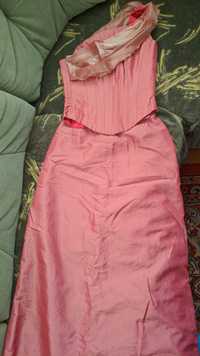 Продам красивое платье на выпускной, корсет, юбка в пол, темно розовый