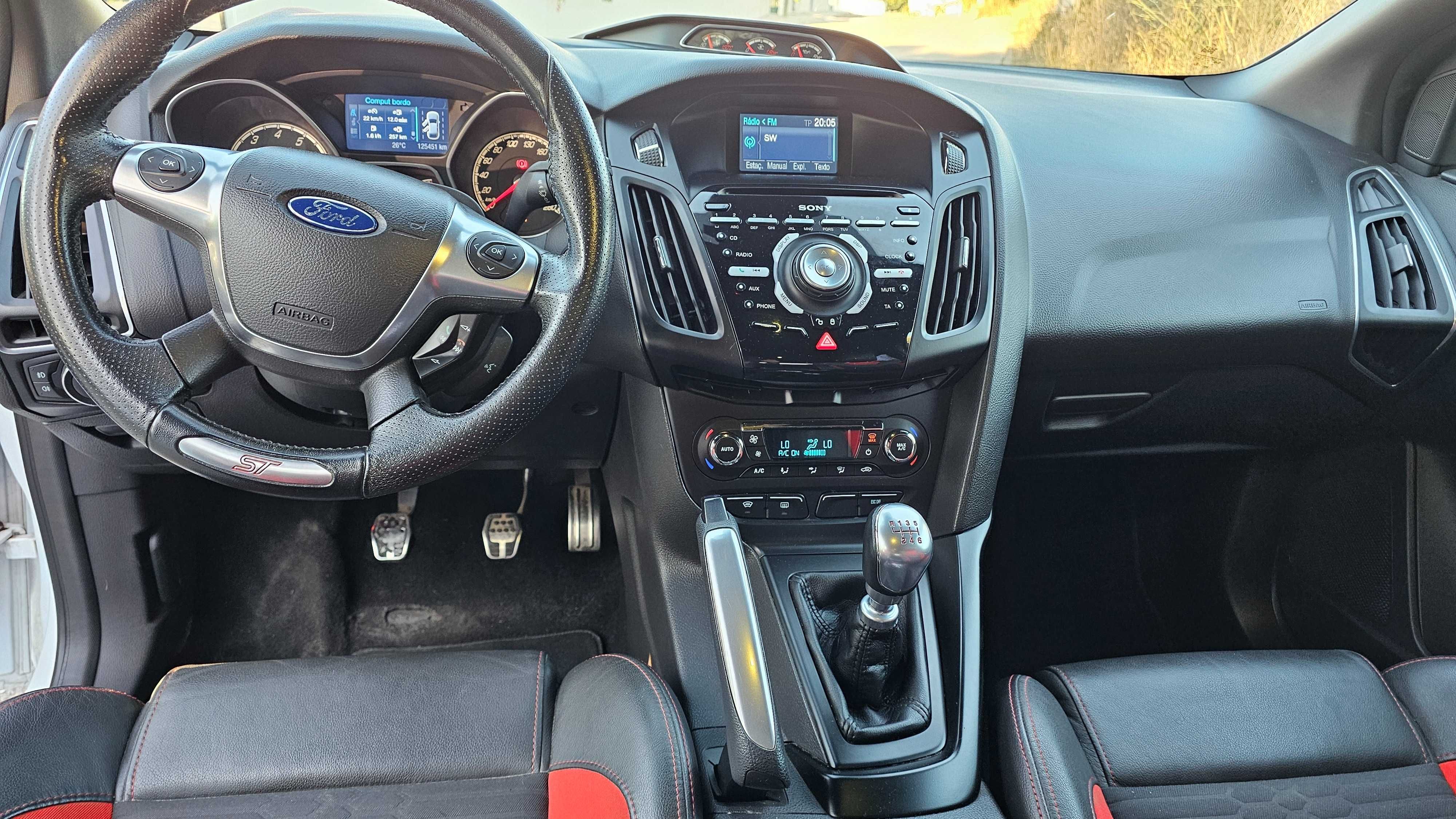Ford Focus SW 2.0 EcoBoost ST 250cv