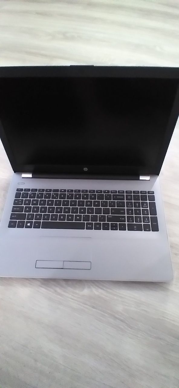 Laptop Hp 250 G6 "okazja"