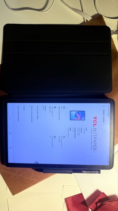 Tablet TCL com caneta