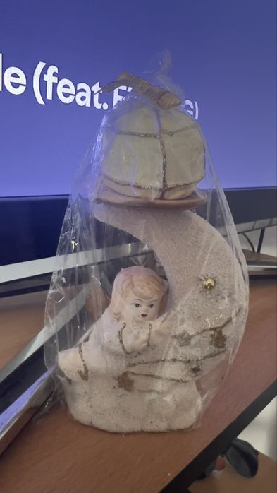 Castiçal com vela novo