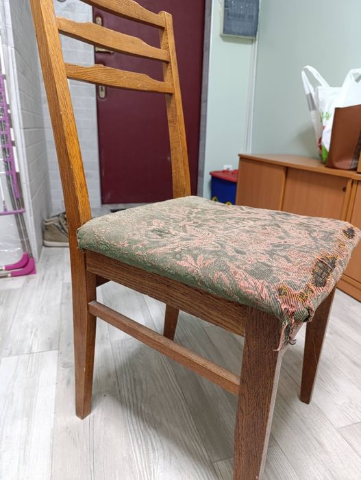 Стул со спинкой, дерево