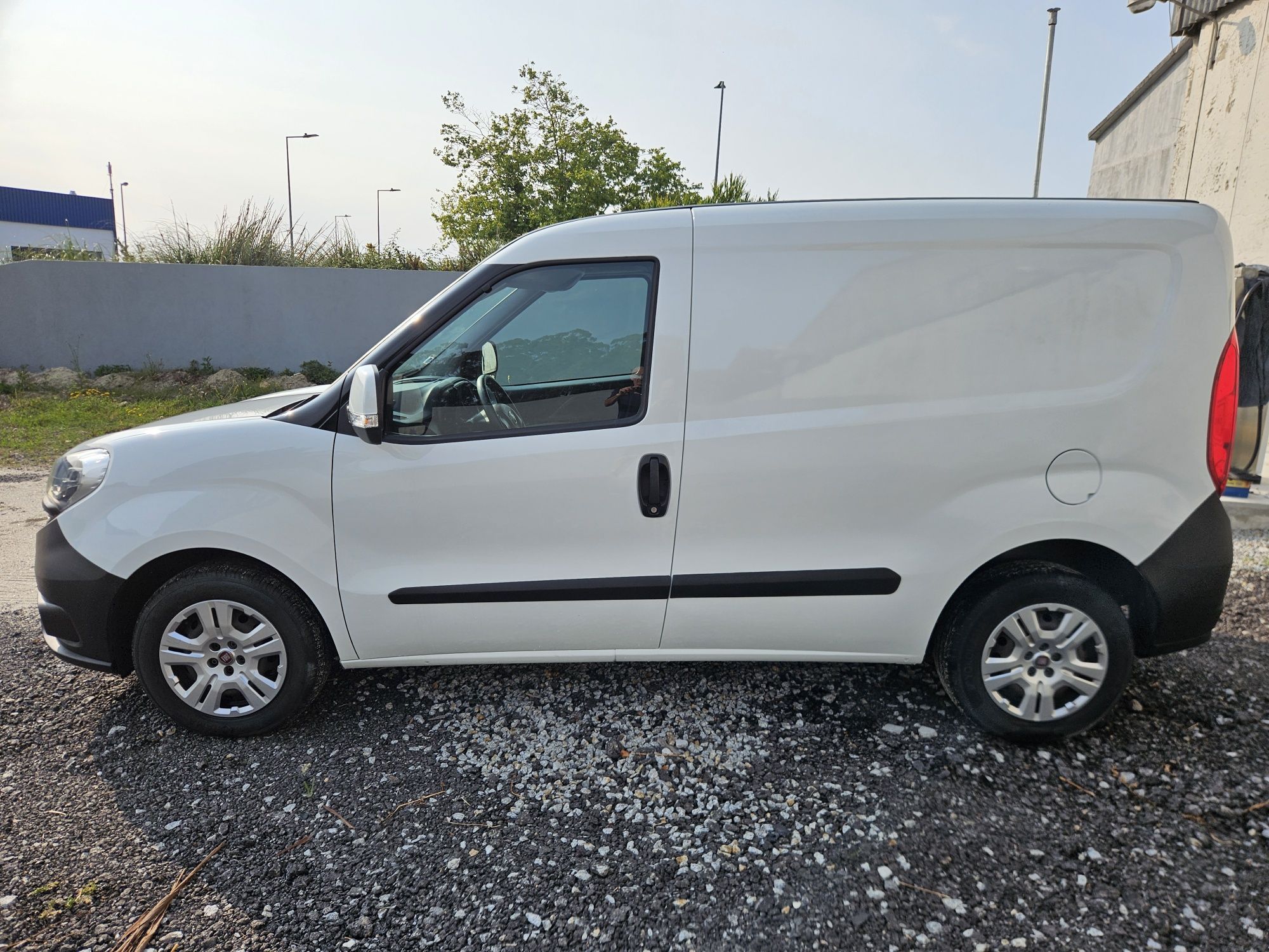 Fiar Doblo 2.3  93000km