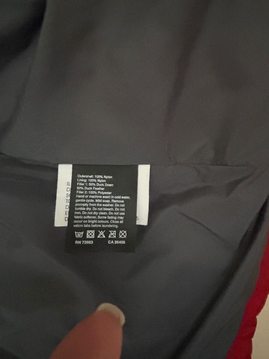 Продам чоловічу куртку пуховик  Helly Hanson.