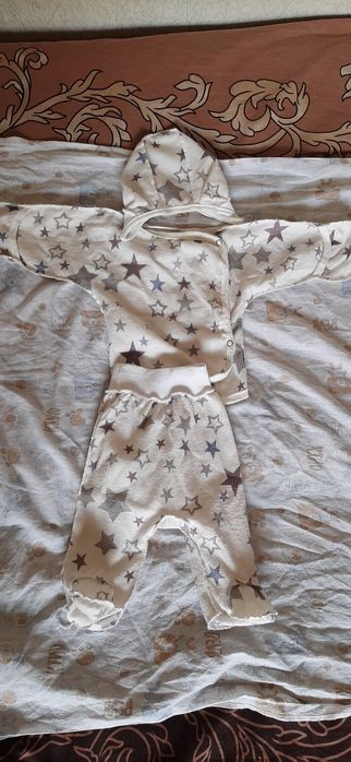 Одяг для немовлят