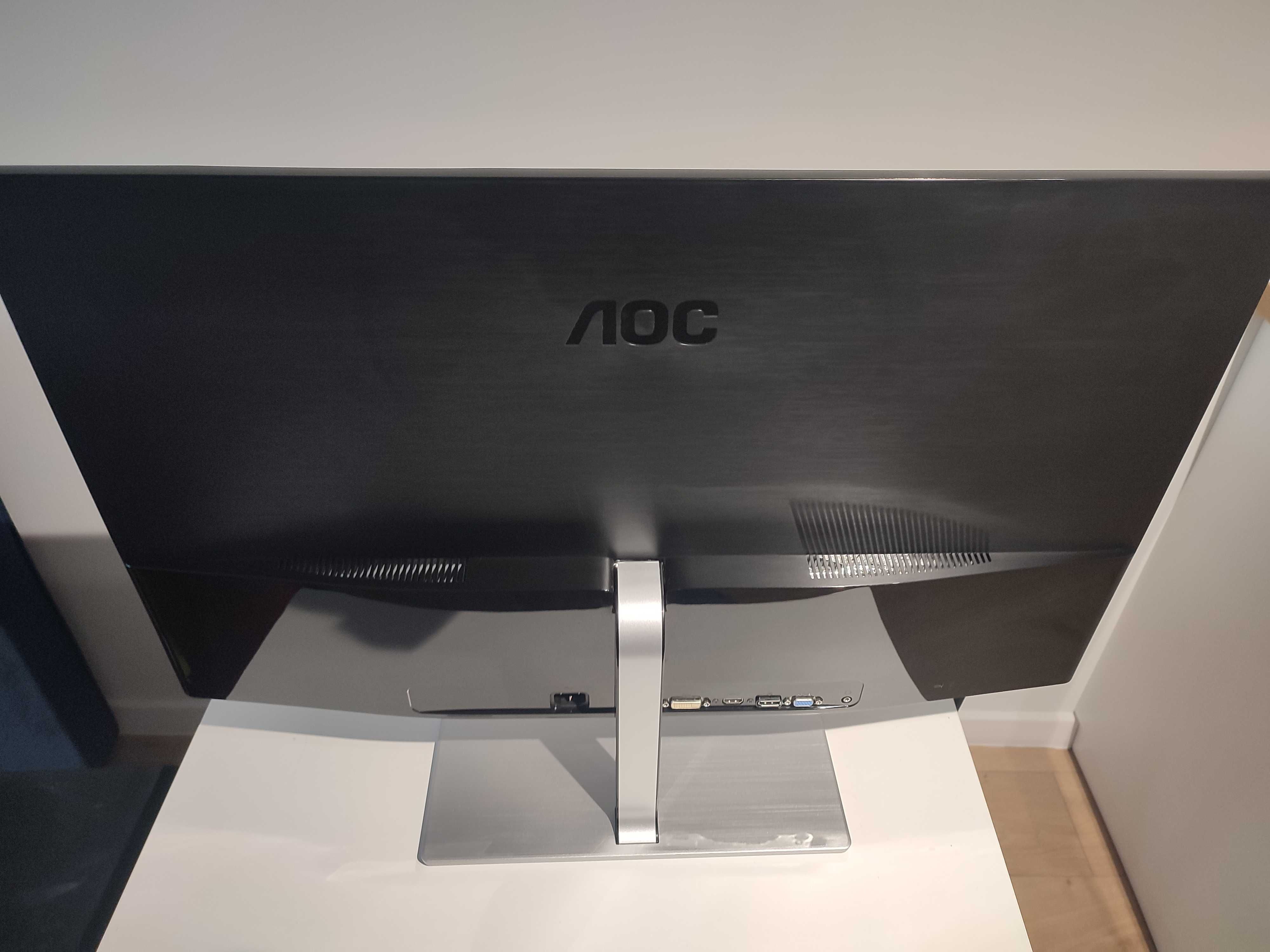 Monitor 32 cale AOC Q3279VWFD8 Idealny stan, komputer, części.
