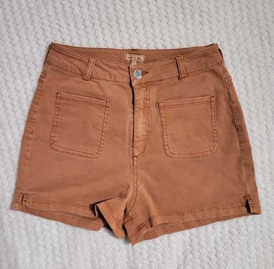 Karmelowe shorty z wysokim stanem River Island rozmiar M