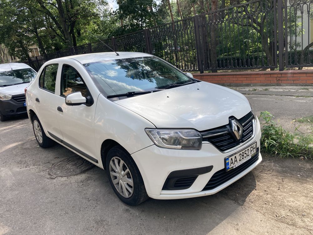 Аренда авто для такси и под выкуп на 1 год киев Renault Logan 1,2