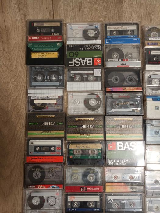 Kasety magnetofonowe (130 szt,)