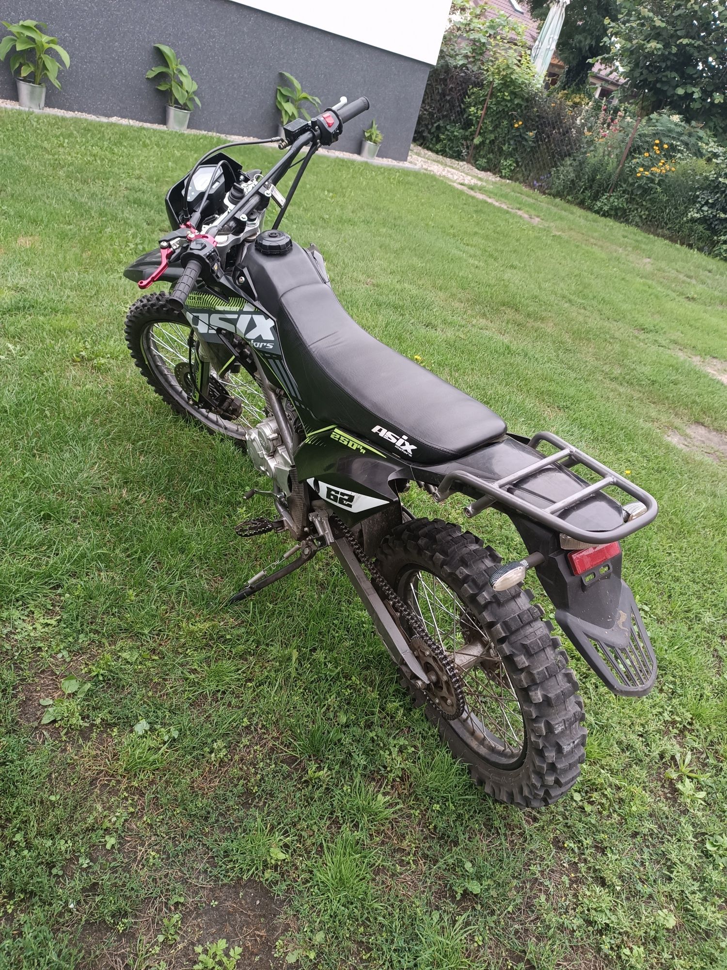 Enduro/Cross Asix Defender 250cc xb-83