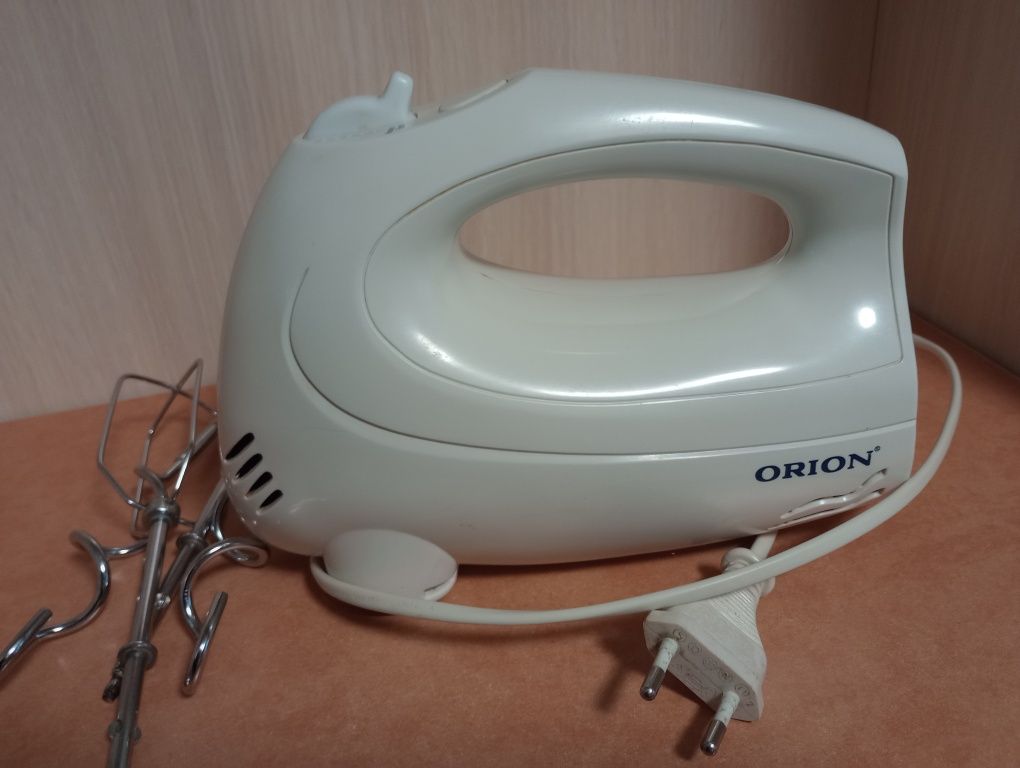 Продам миксер Orion