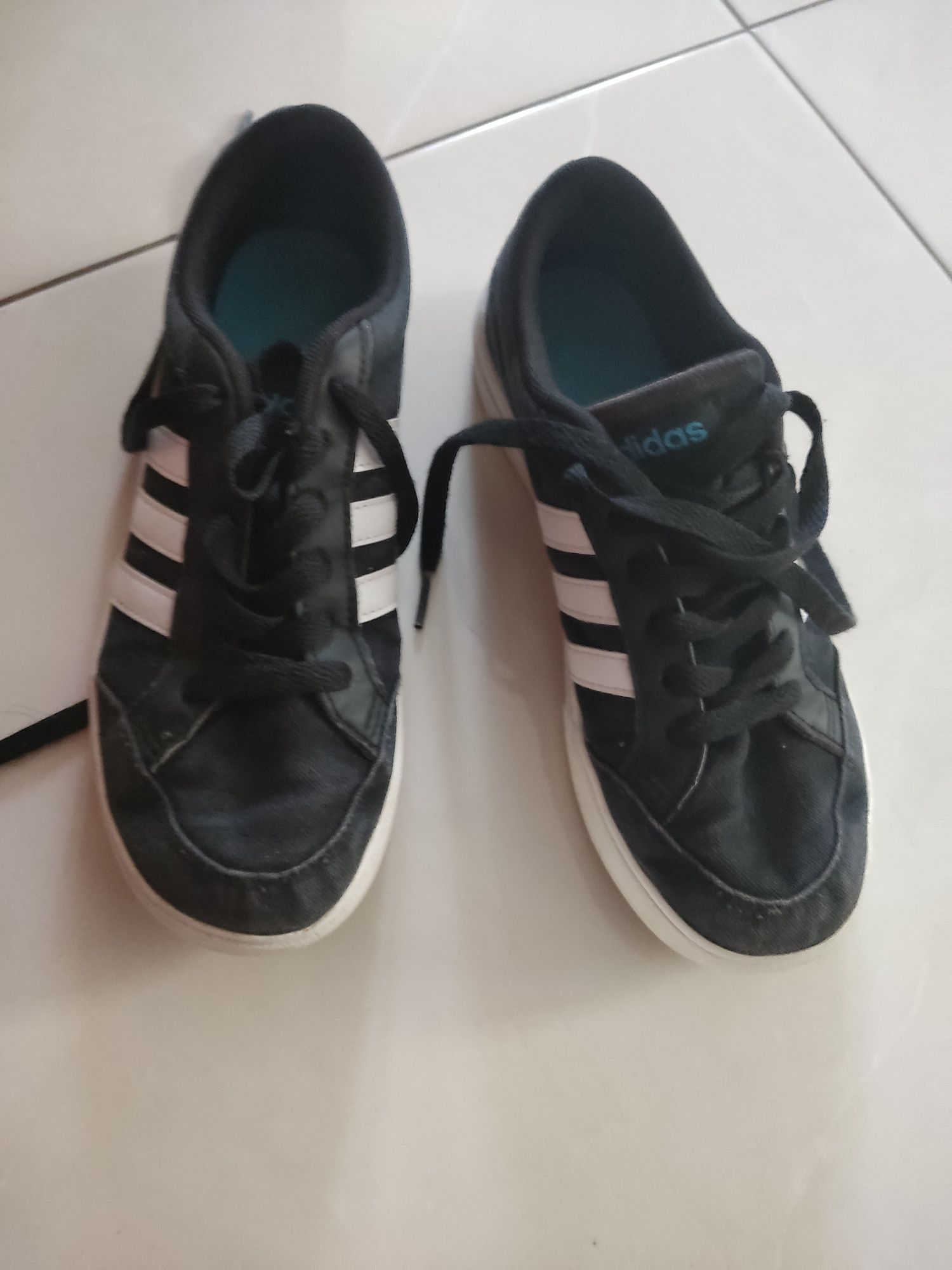 Sprzedam trampki Adidas