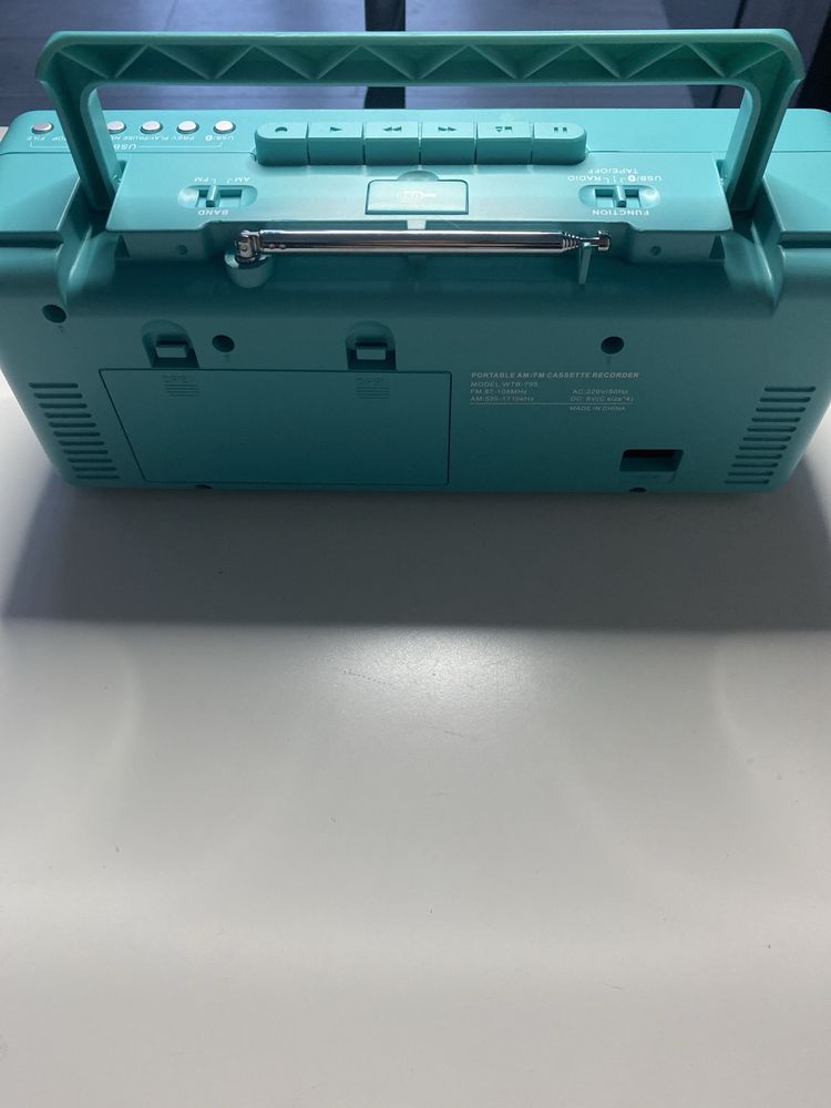 Przenośny odtwarzacz kasetowy z Bluetooth, USB