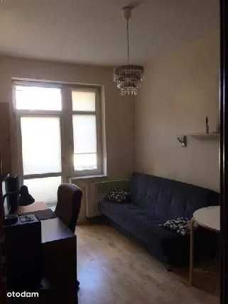 Grunwaldzka- pokój na wynajem w centrum z balkonem i garderobą