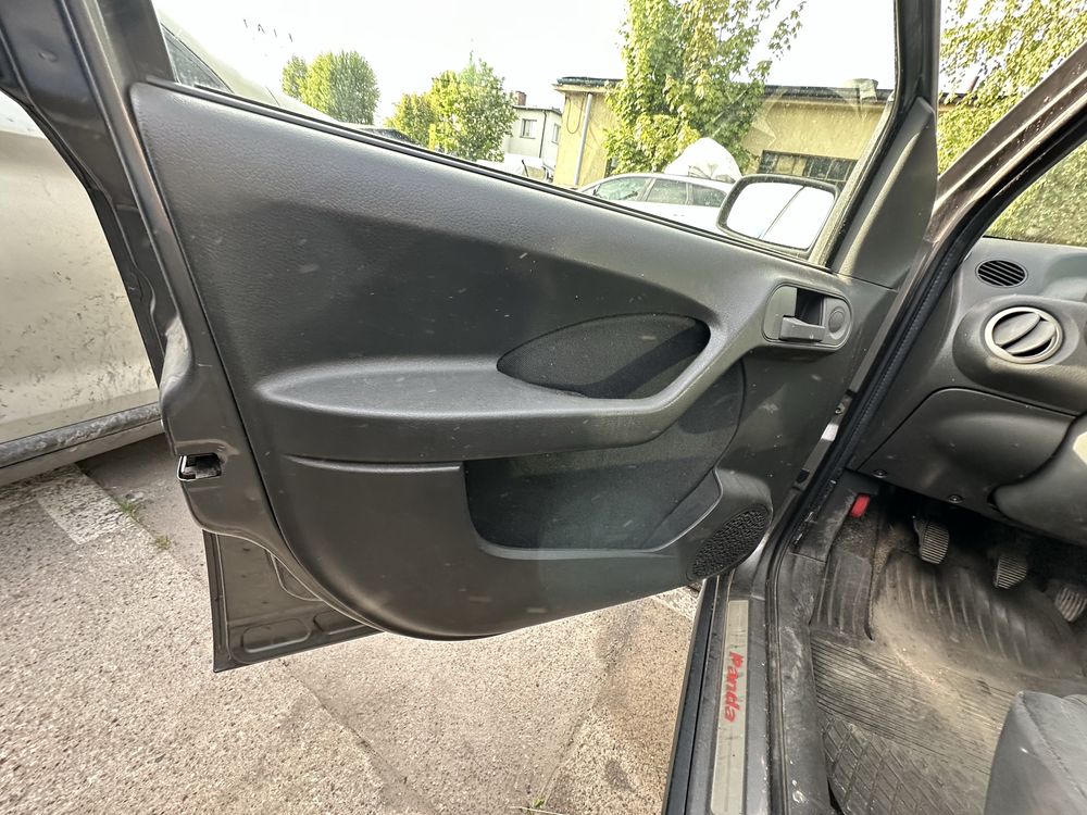 Fotele Panda 100HP Siedzenia kanapa komplet