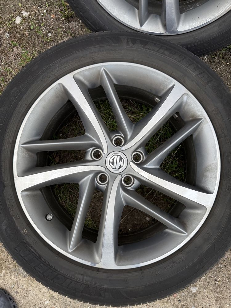 Koła letnie MG Mercedes Skoda VW Audi 235/50R18 Michelin 2021