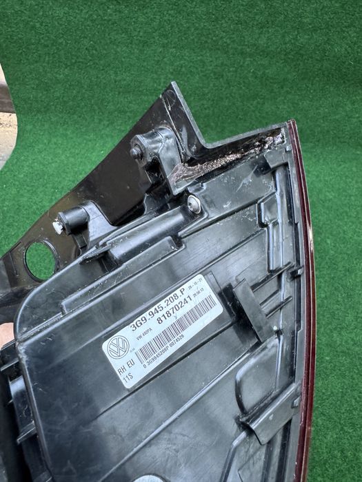 VW Volkswagen Passat B8 Lift R-line Lampa Prawa Tylna Tył Led