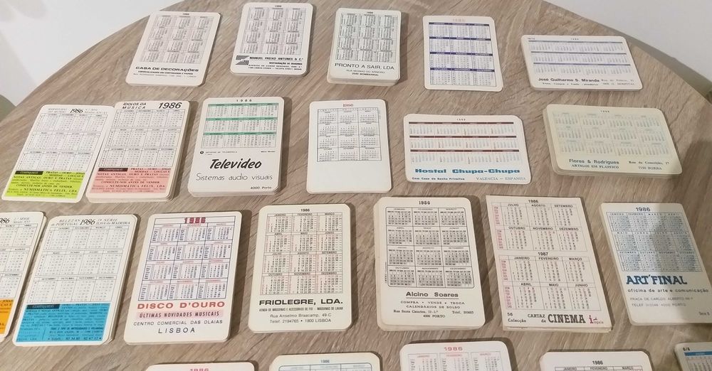 Grande coleção de calendários diversos - 500