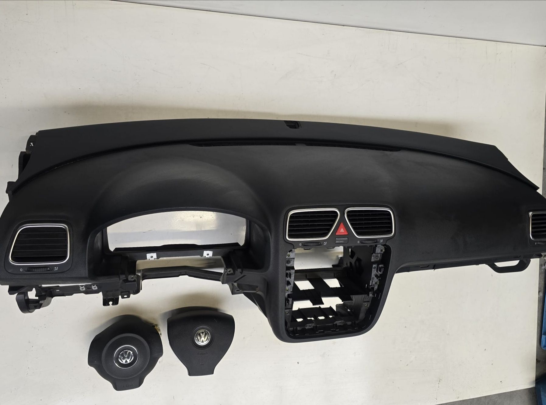 VW Eos Scirocco konsola poduszki airbagi deska rozdzielcza