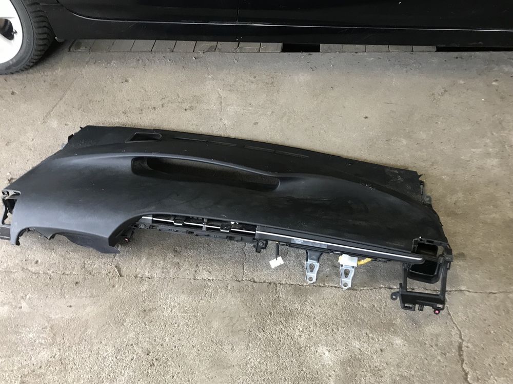 Deska rozdzielcza toyota prius III polift