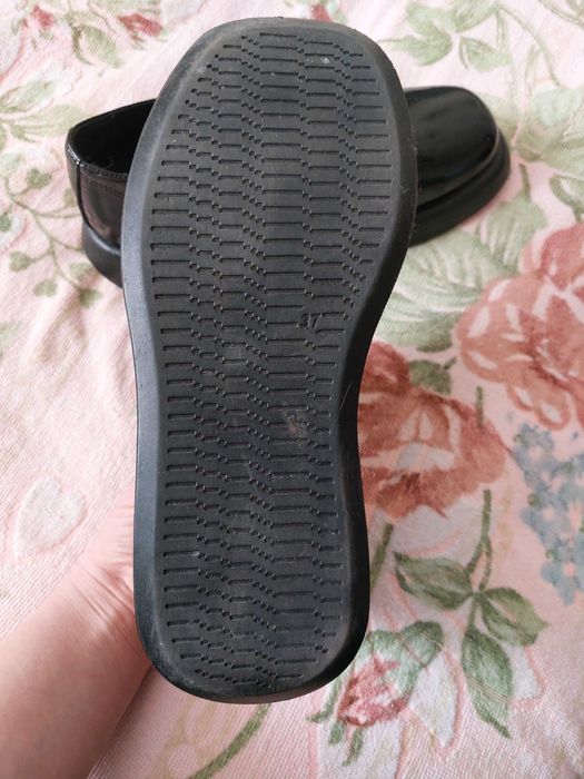 Туфлі на дівчинку