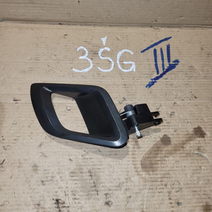 Klamka wewnętrzna drzwi przód prawa skoda Fabia II 2011r