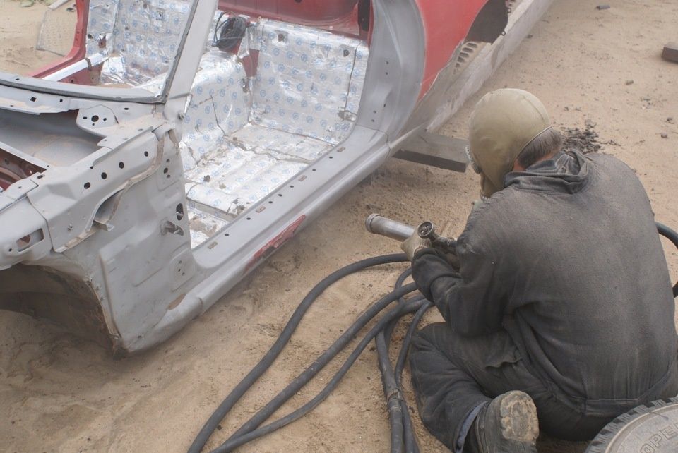 Антикоррозийная обработка кузова пескоструй задувка днища