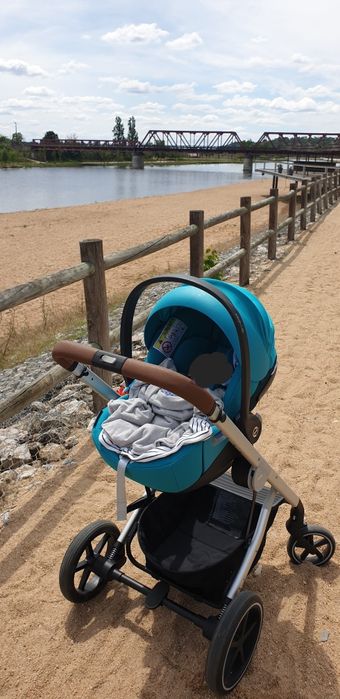 Carrinho de bebé (com opção de ovo)