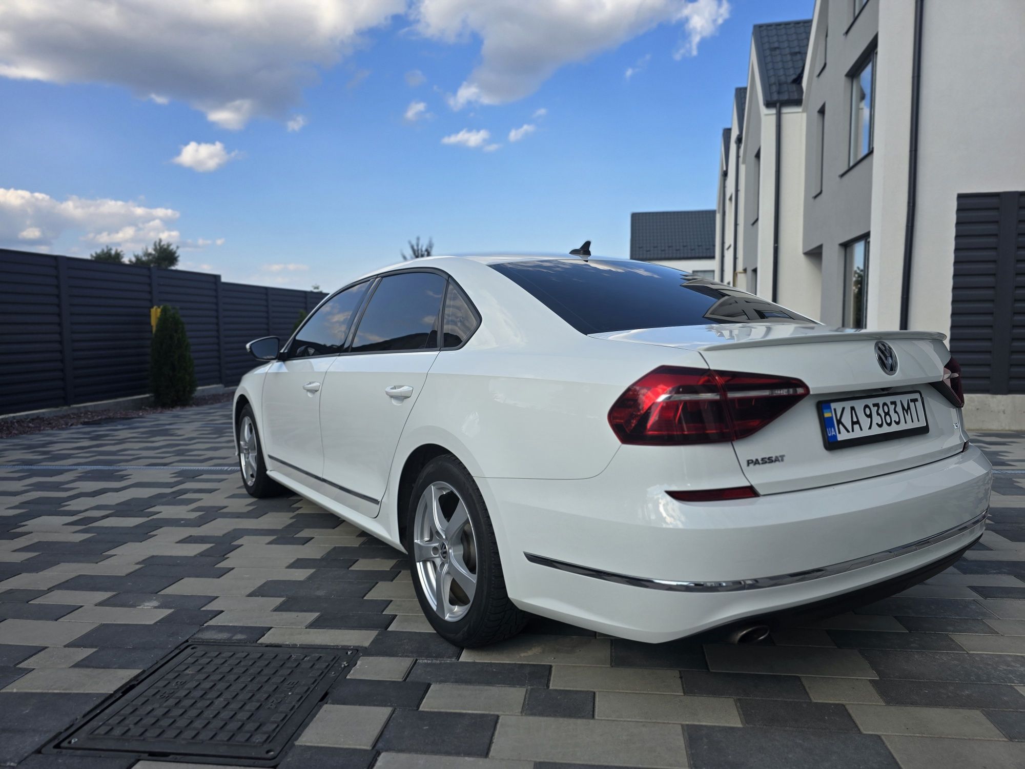 Volkswagen Passat B8 2.0 2018 рік