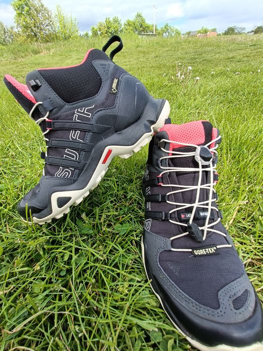 Продам жіночі термо ботинки Adidas Gore-tex