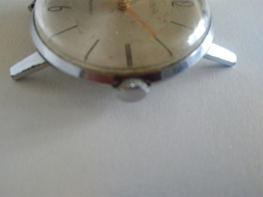 Zegarek mechaniczny Vostok.