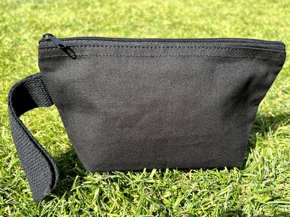 Bawełniana, czarna kosmetyczka z uchwytem