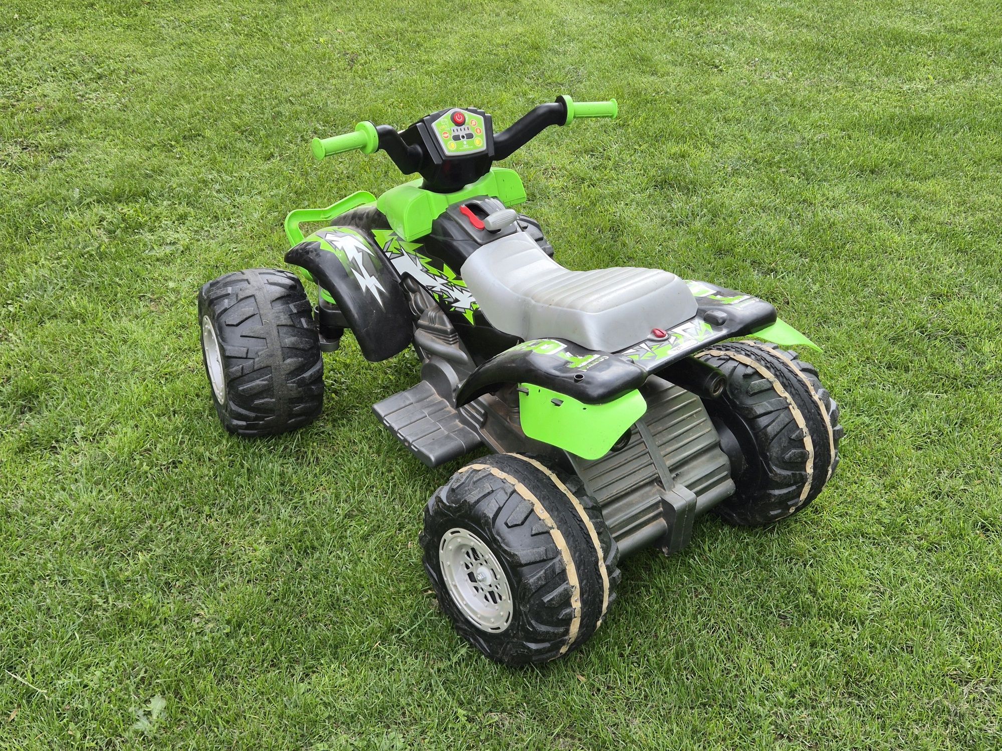 QUAD dla dzieci PEG PEREGO Corral T-Rex 330W Włoski