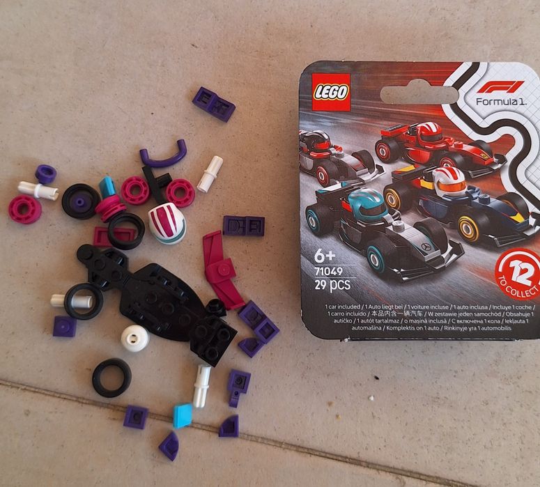 Lego minifigura F1