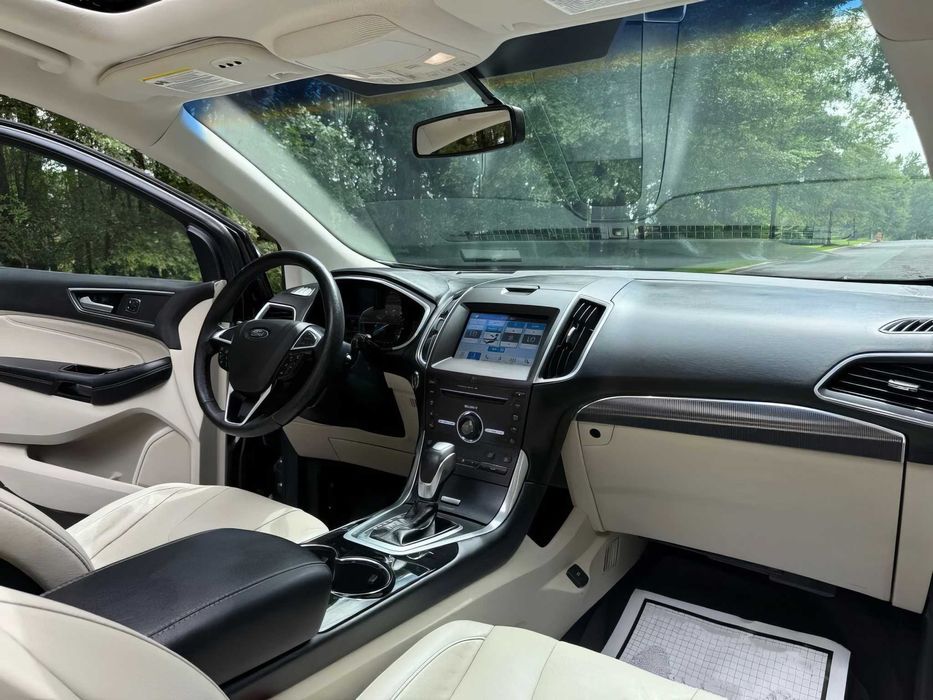 Ford Edge      2016