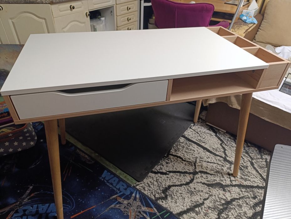 Biurko w stylu skandynawskim 110/55