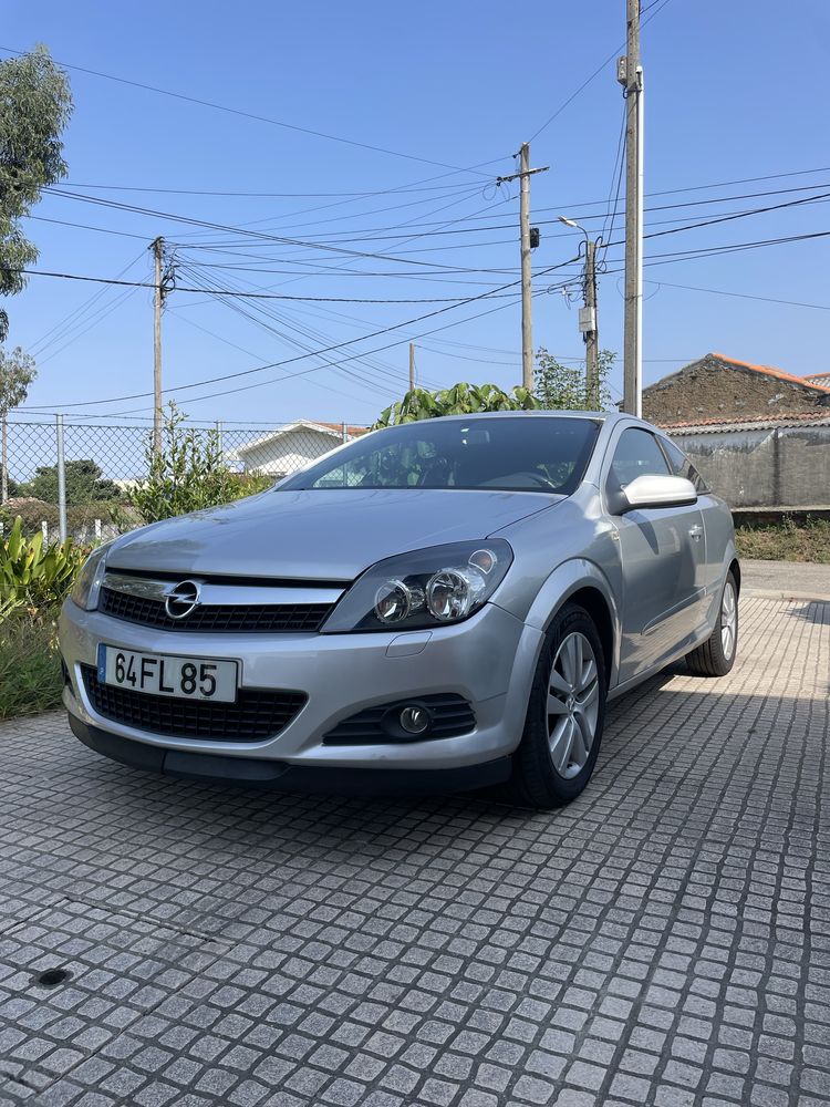 Astra gtc diesel 5 lugares caixa 6