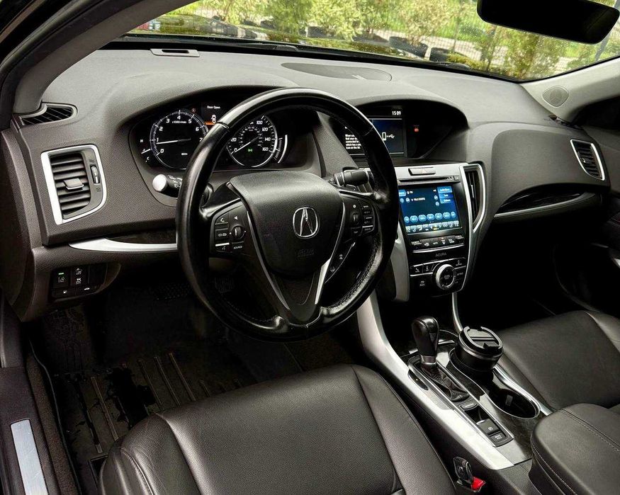 Продаж Acura TLX