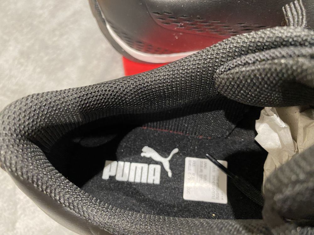 Продам кросівки  puma Ferrari  нові