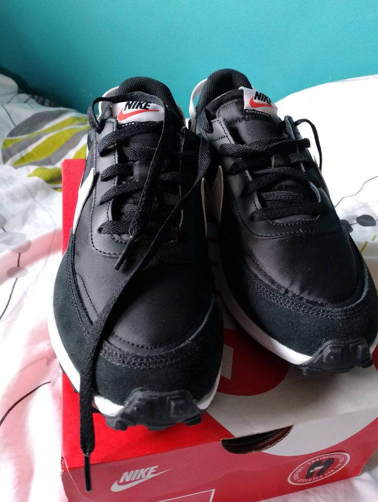 Buty Nike Waffle Debut