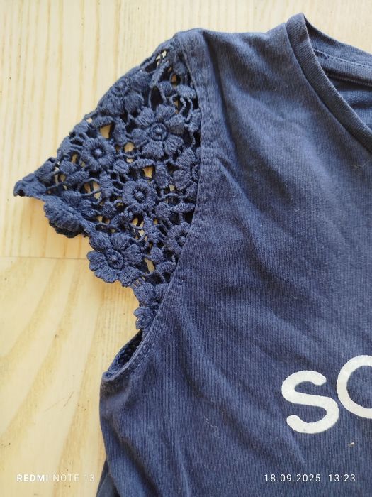 Granatowa bawełniana bluzka koszulka T-shirt z krótkim ozdobnym rękawe