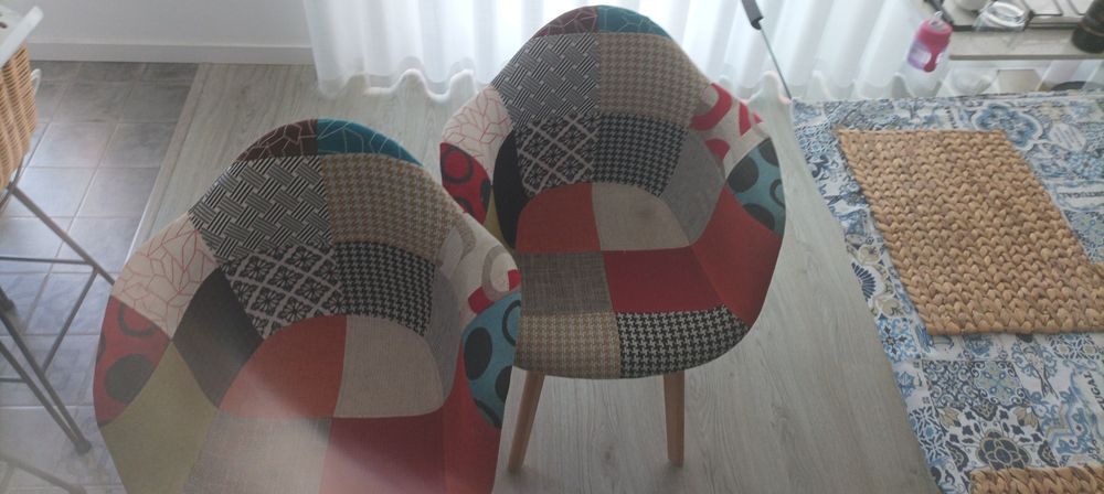 Cadeira com apoio de braço